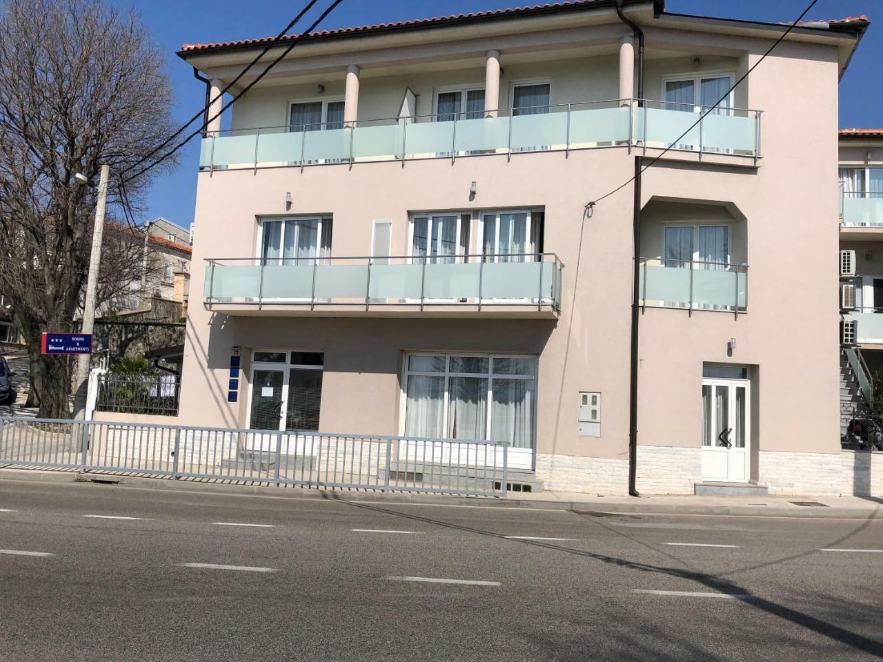 Apartmani I Sobe Ivancic1 Novi Vinodolski Eksteriør bilde